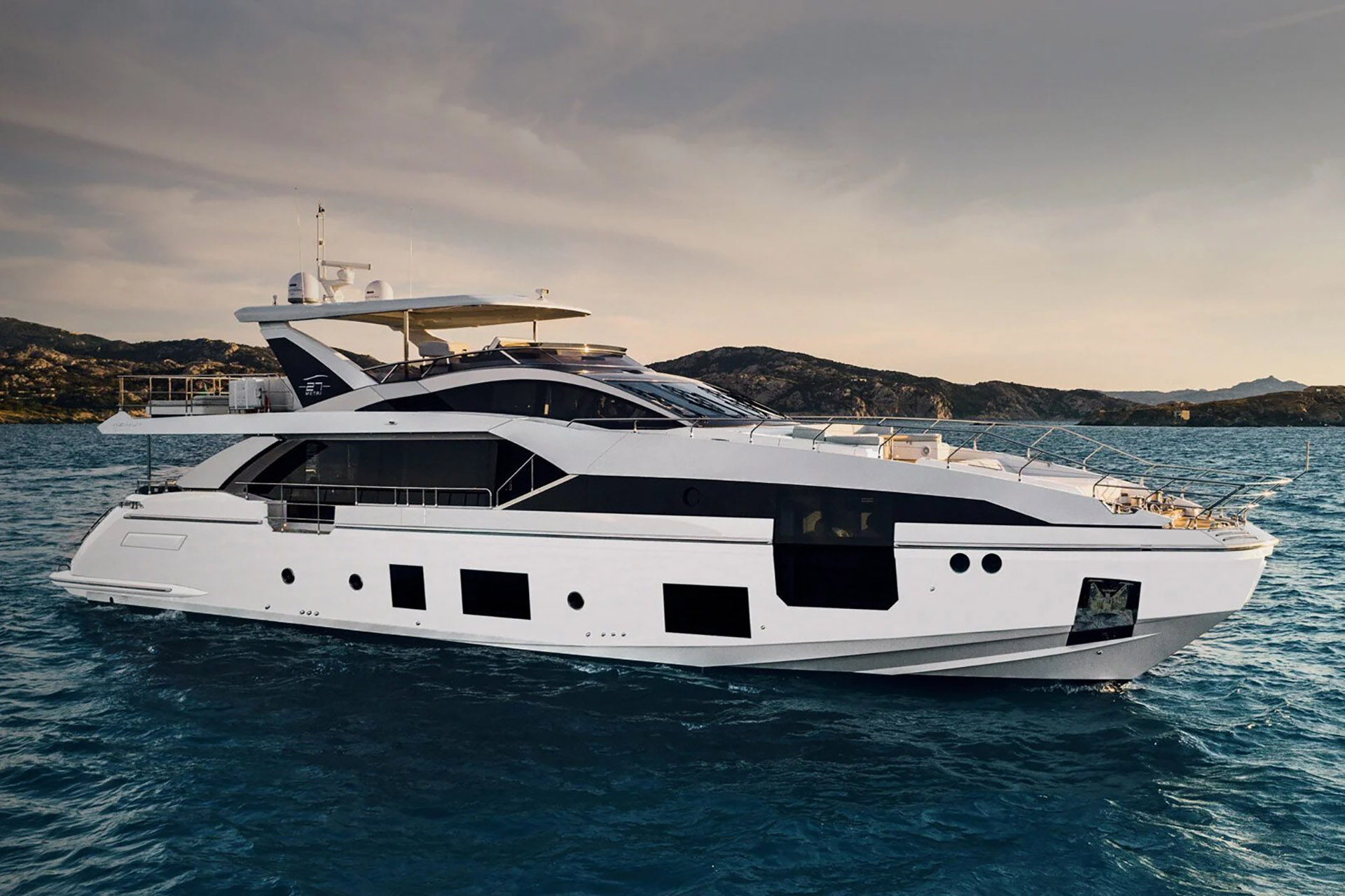 Azimut Grande 27M